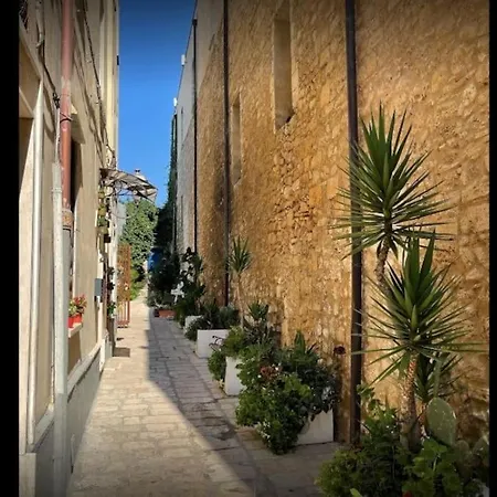 P4T Holidays Home - City Center Brindisi Exterior photo